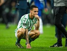 记者：贝蒂斯与曼联讨论安东尼未来，球员希望留在贝蒂斯