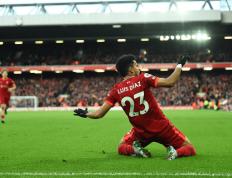 拜仁VS热刺前瞻：拜仁继续检验迪亚斯，热刺已脱胎换骨？(bai ren re ci qian zhan bai ren ji xu jian yan di ya si re ci yi tuo tai huan gu)