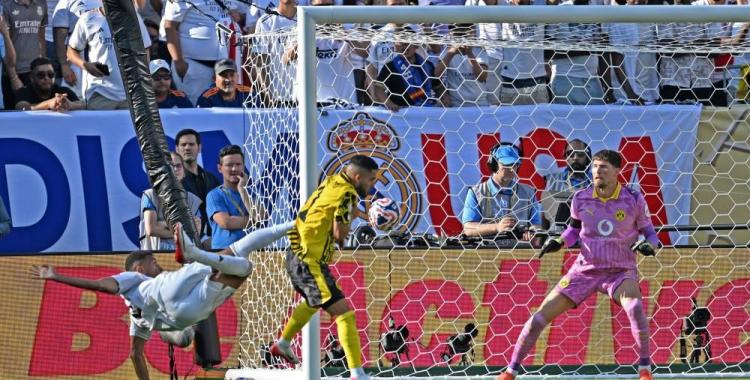 世俱杯：皇家马德里晋级四强