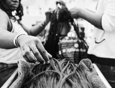 中国假发制品涨价 亚特兰大黑人发愁(zhong guo jia fa zhi pin zhang jia ya te lan da hei ren fa chou)