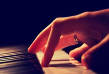 曼晚：曼城暂无计划再加一场季前赛，罗德里预计周一随队报到