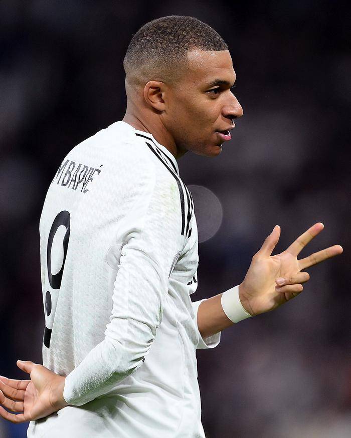 皇家马德里VS维戈塞尔塔(huang jia ma de li wei ge sai er ta)