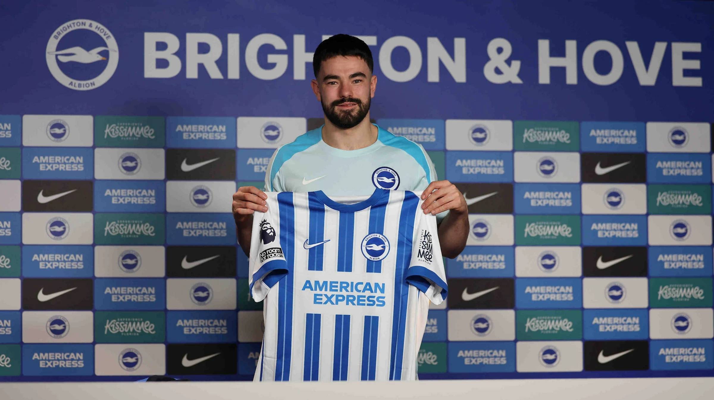 TA：23岁布莱顿后卫埃兰-卡欣将租借加盟伯明翰，为期一个赛季(sui bu lai dun hou wei ai lan ka xin jiang zu jie jia meng bo ming han wei qi yi ge sai ji)