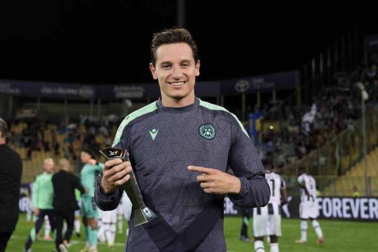 记者：佛罗伦萨联系了乌迪内斯，以尝试引进弗洛里安-托万