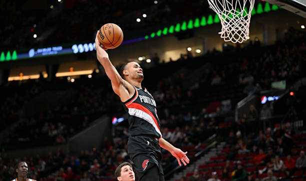 新奥尔良鹈鹕队已分发全部双向合同名额