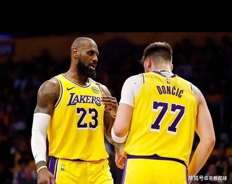 心寒,詹姆斯:在湖人队勤勤恳恳打了6年比赛,湖人队却不当他是自家人(xin han zhan mu si zai hu ren dui qin qin ken ken da le nian bi sai hu ren dui que bu dang ta shi zi jia ren)