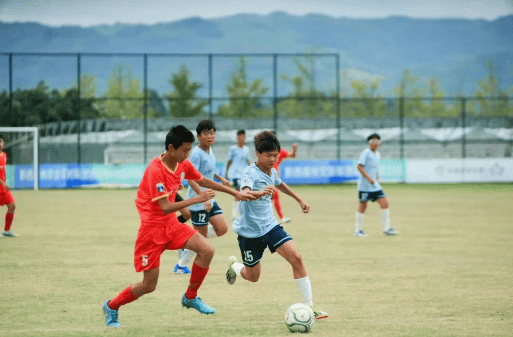 “百队千场”足球青训夏季“连”赛丨搭建中西部青少年足球交流平台 播撒足球梦想的种子