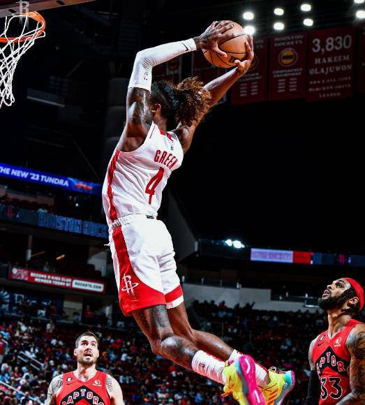 火箭队需签下超级射手比斯利？风险收益值得权衡