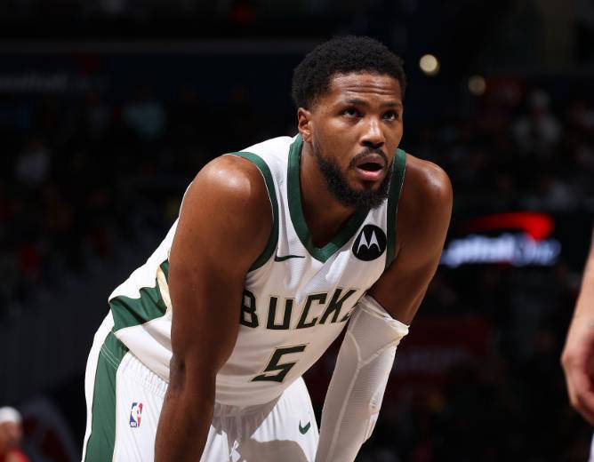 火箭队需签下超级射手比斯利？风险收益值得权衡