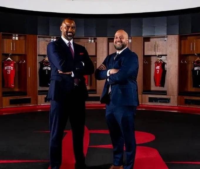 火箭队需签下超级射手比斯利？风险收益值得权衡