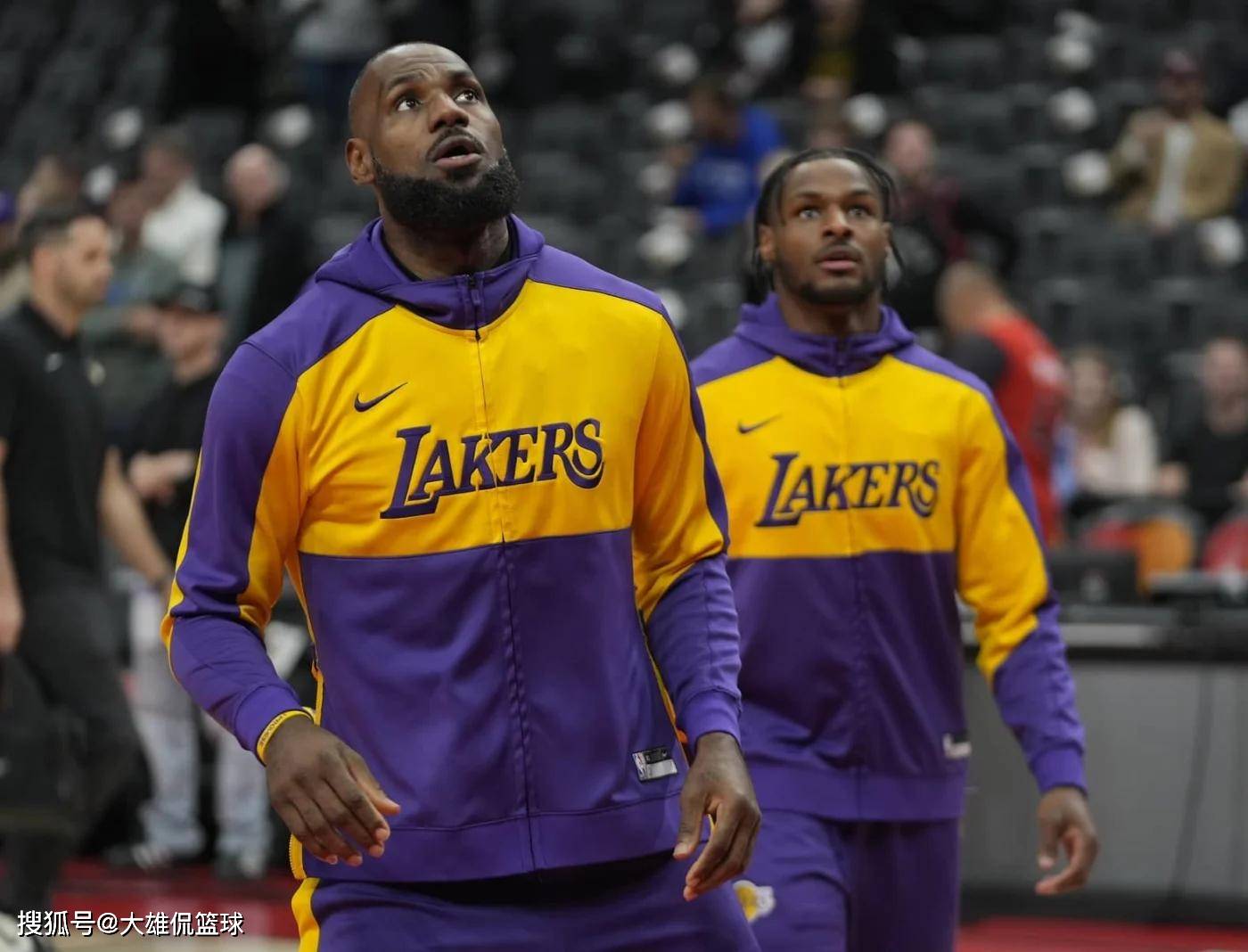 NBA内部人士爆料,湖人不会将詹姆斯送到勇士,他们不要巴特勒(nei bu ren shi bao liao hu ren bu hui jiang zhan mu si song dao yong shi ta men bu yao ba te le)