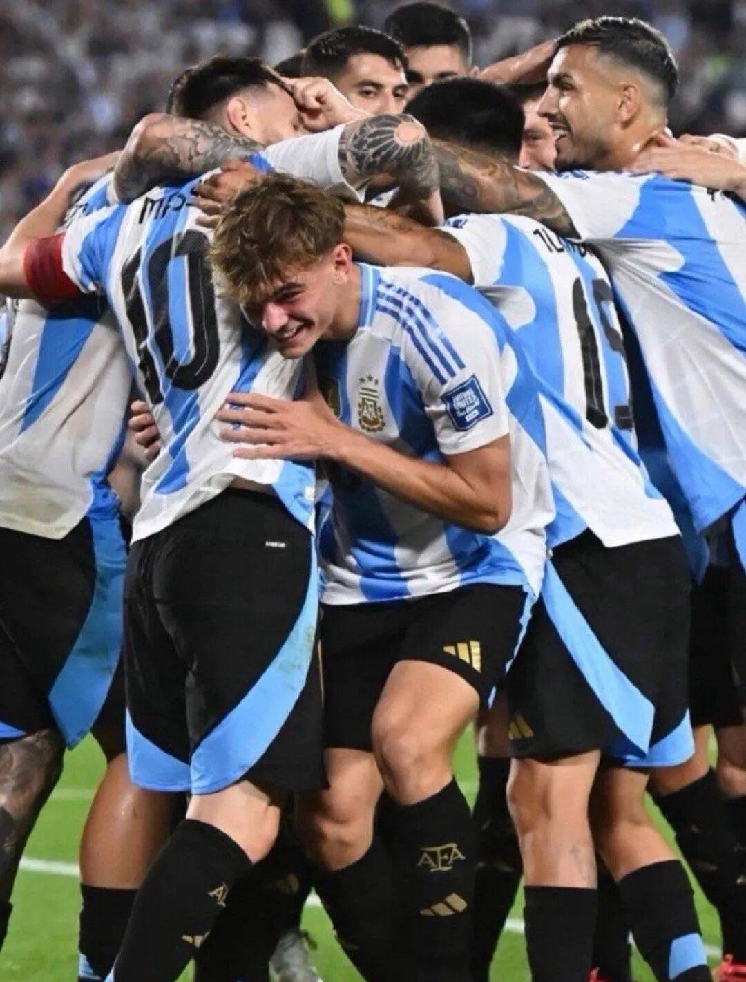 科莫小将尼科帕斯！