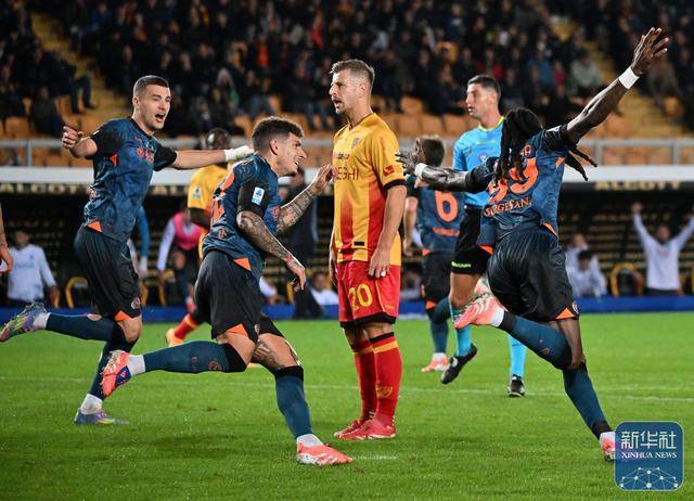 意甲｜那不勒斯胜莱切(yi jia na bu le si sheng lai qie)