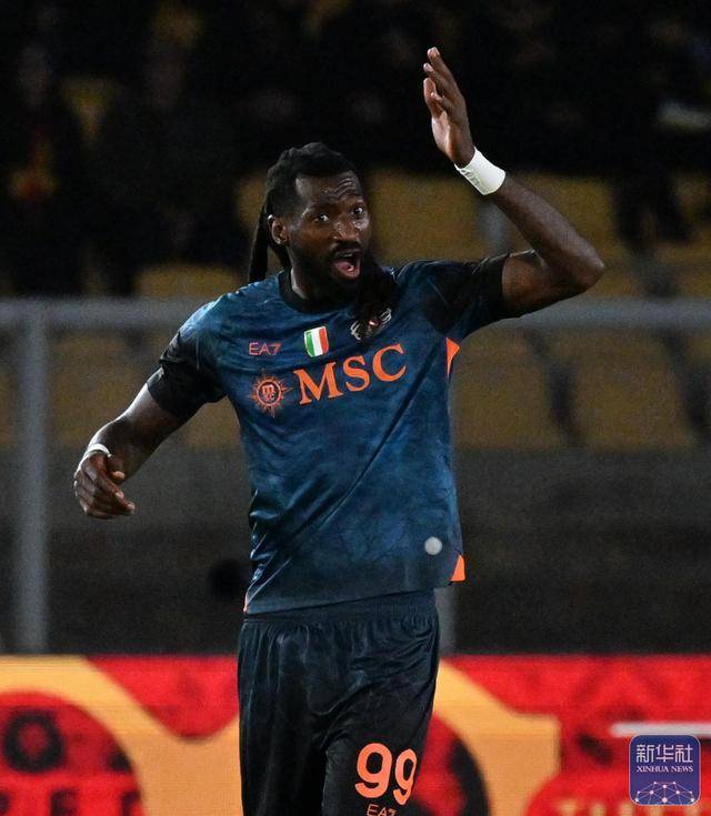 意甲｜那不勒斯胜莱切(yi jia na bu le si sheng lai qie)