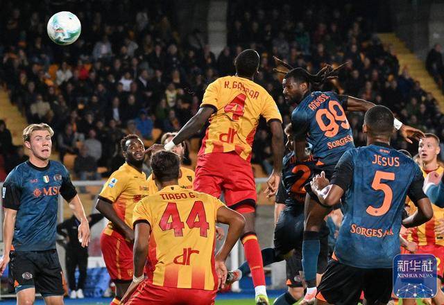 意甲｜那不勒斯胜莱切(yi jia na bu le si sheng lai qie)