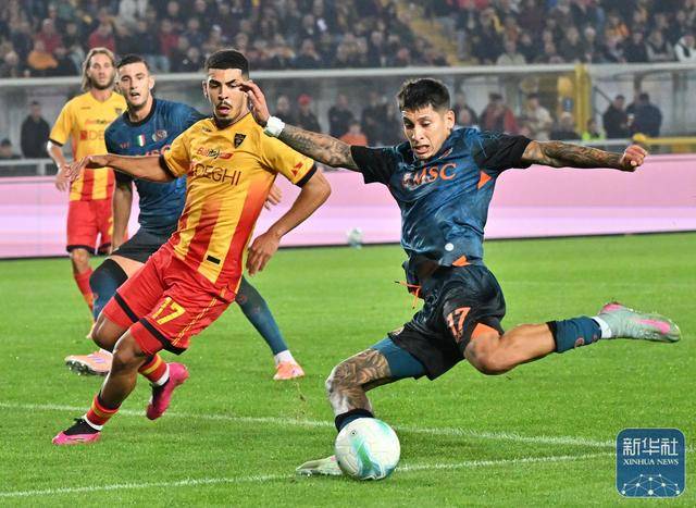 意甲｜那不勒斯胜莱切(yi jia na bu le si sheng lai qie)