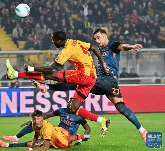 意甲｜那不勒斯胜莱切(yi jia na bu le si sheng lai qie)